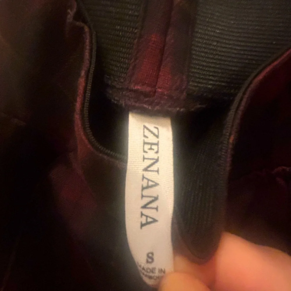 Zenana - Picture 2 of 4
